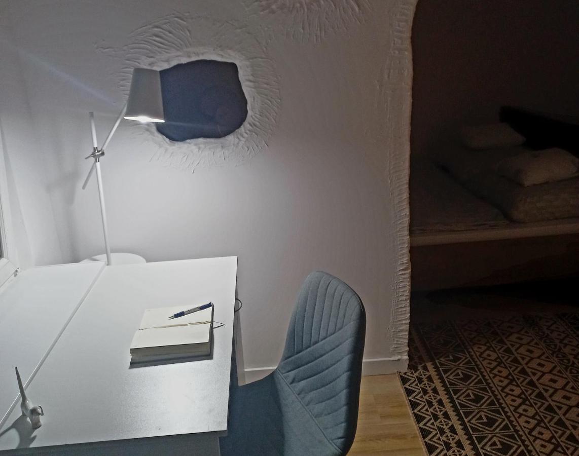 Nice Apartament With Small Tub Варшава Екстериор снимка