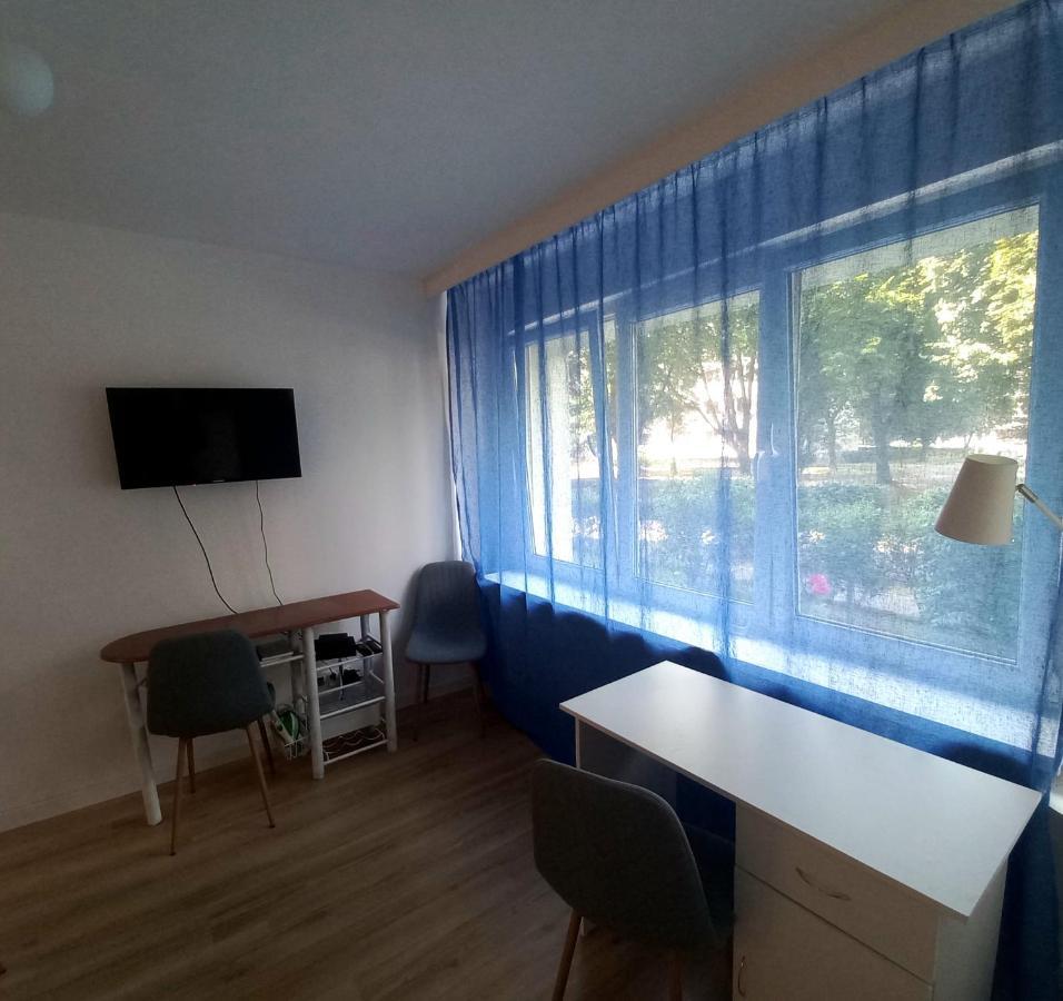 Nice Apartament With Small Tub Варшава Екстериор снимка